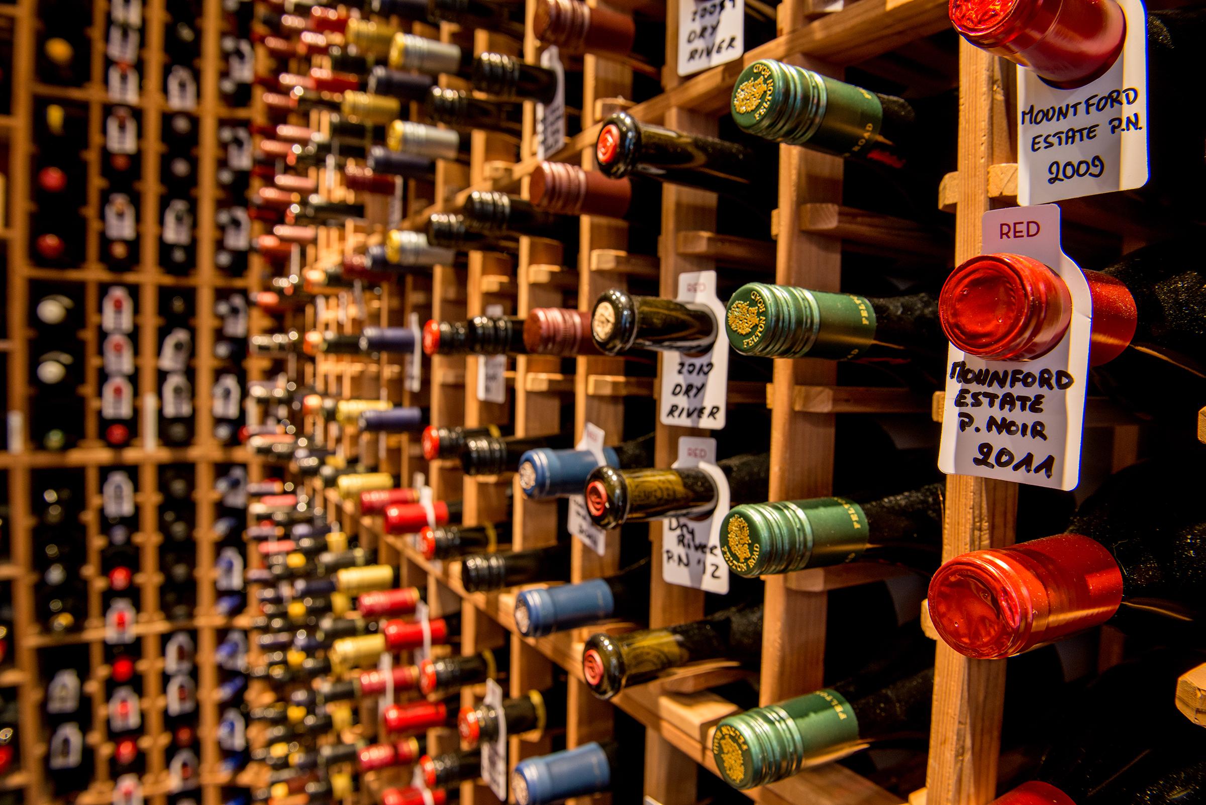 The Rees Hotel & Luxury Apartments Квинстаун Экстерьер фото A wine rack