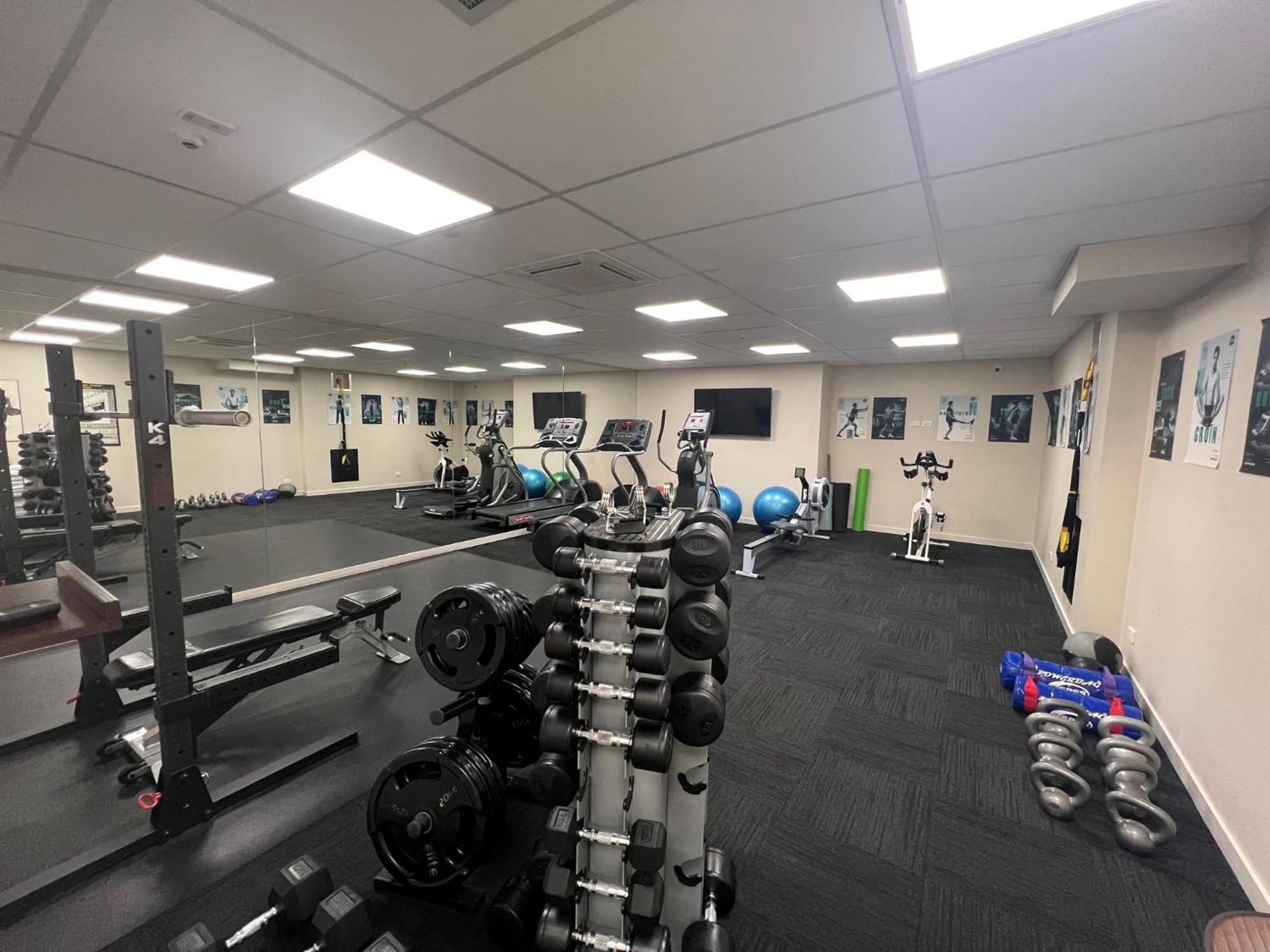 The Rees Hotel & Luxury Apartments Квинстаун Экстерьер фото The gym at the National Training Centre